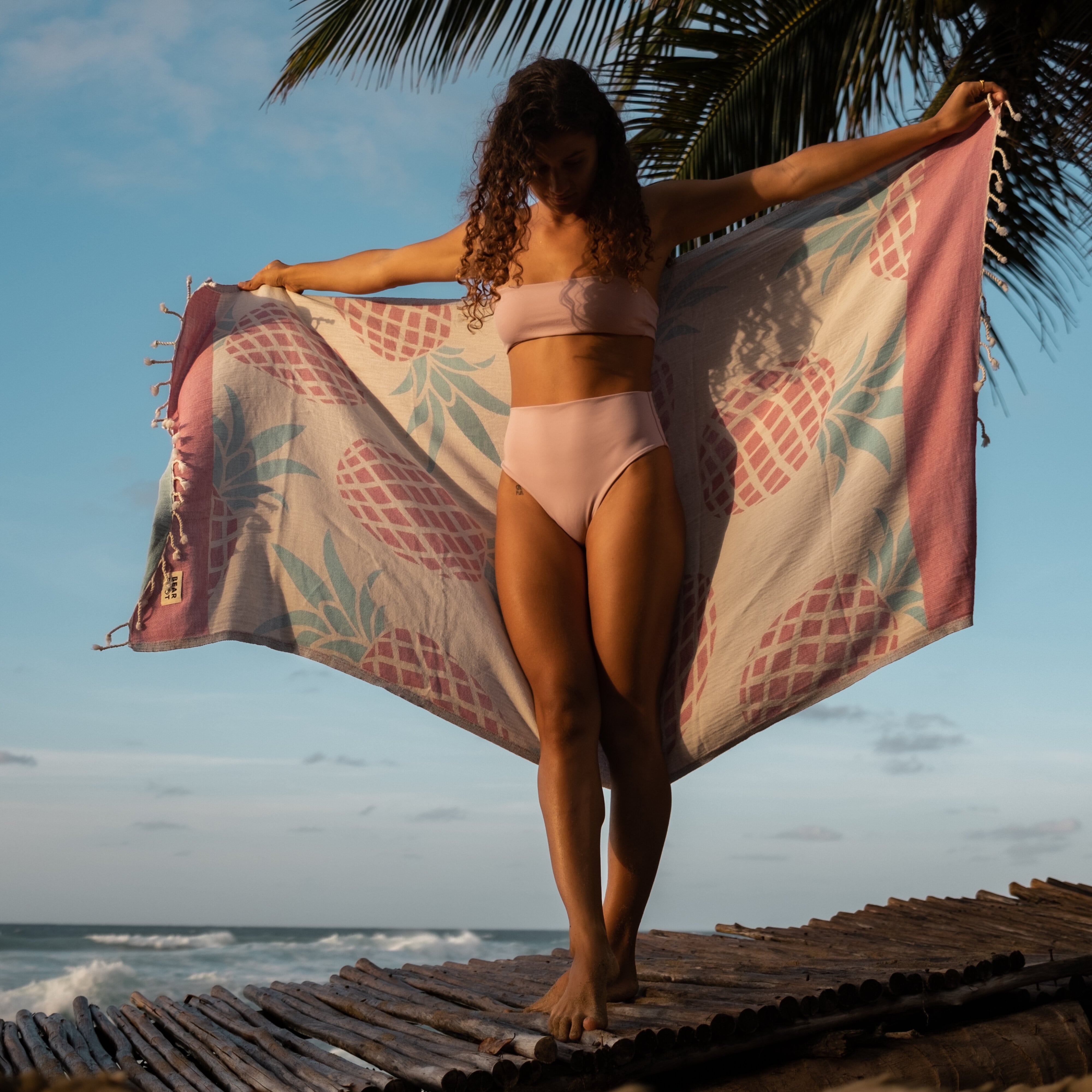bearfoot-strandt-cher-pineapple-pink-strandtuch-baumwolle image 4